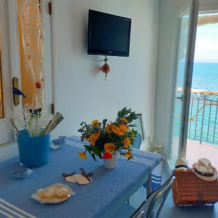 Apartamento Casa Adriana Fronte Mare