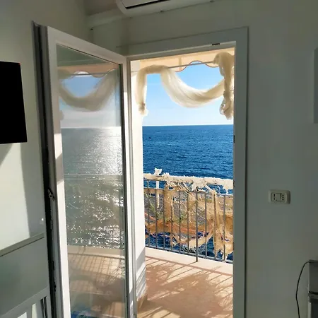 Apartamento Casa Adriana Fronte Mare