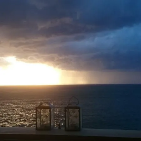 Casa Adriana Fronte Mare Apartman *
