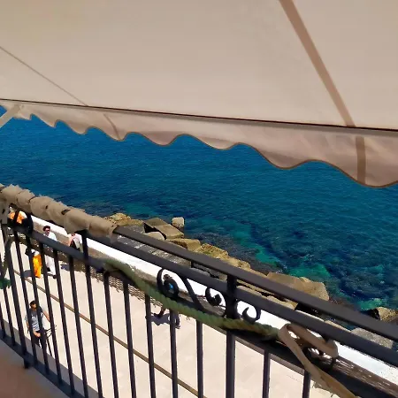 Apartment Casa Adriana Fronte Mare *