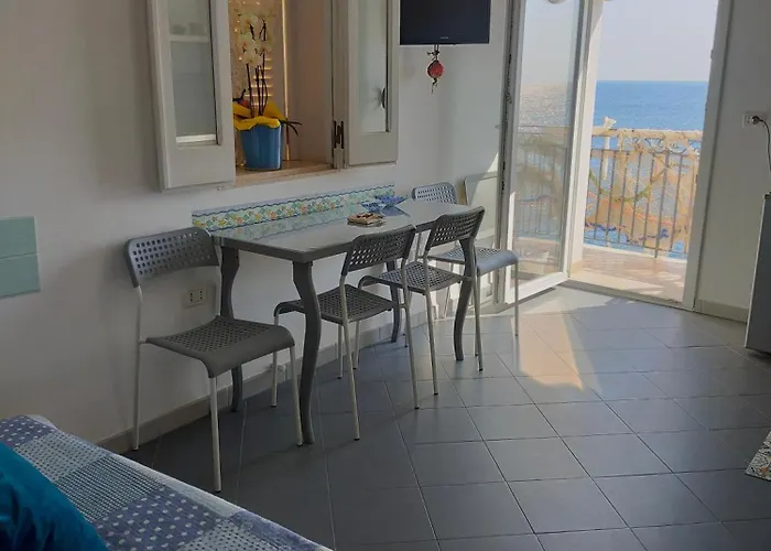 Casa Adriana Fronte Mare * Monopoli